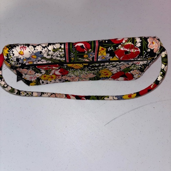 Vera Bradley Knot Just a Clutch Floral Purse - Picture 7 of 10